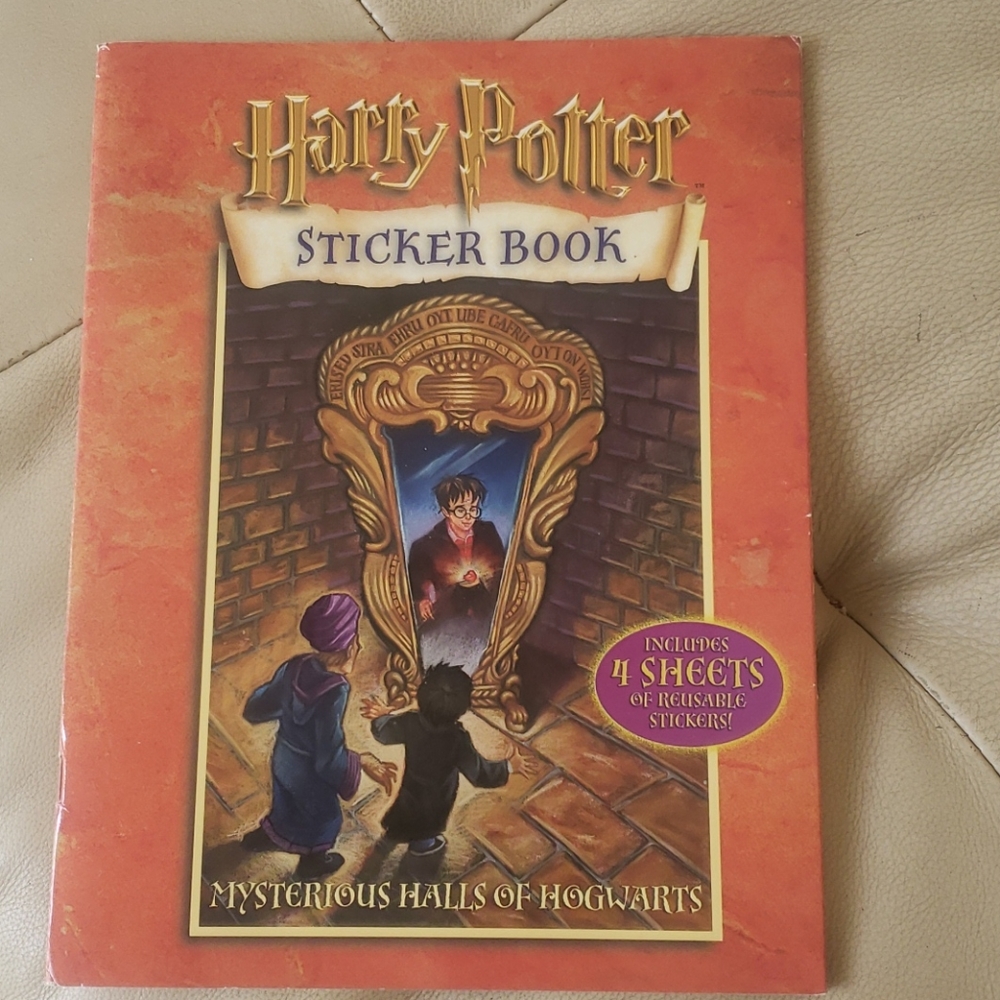 HARRY POTTER STICKER BOOK